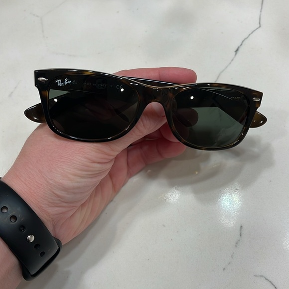 Ray-Ban Tortoise Shell Sunglasses - Picture 6 of 10